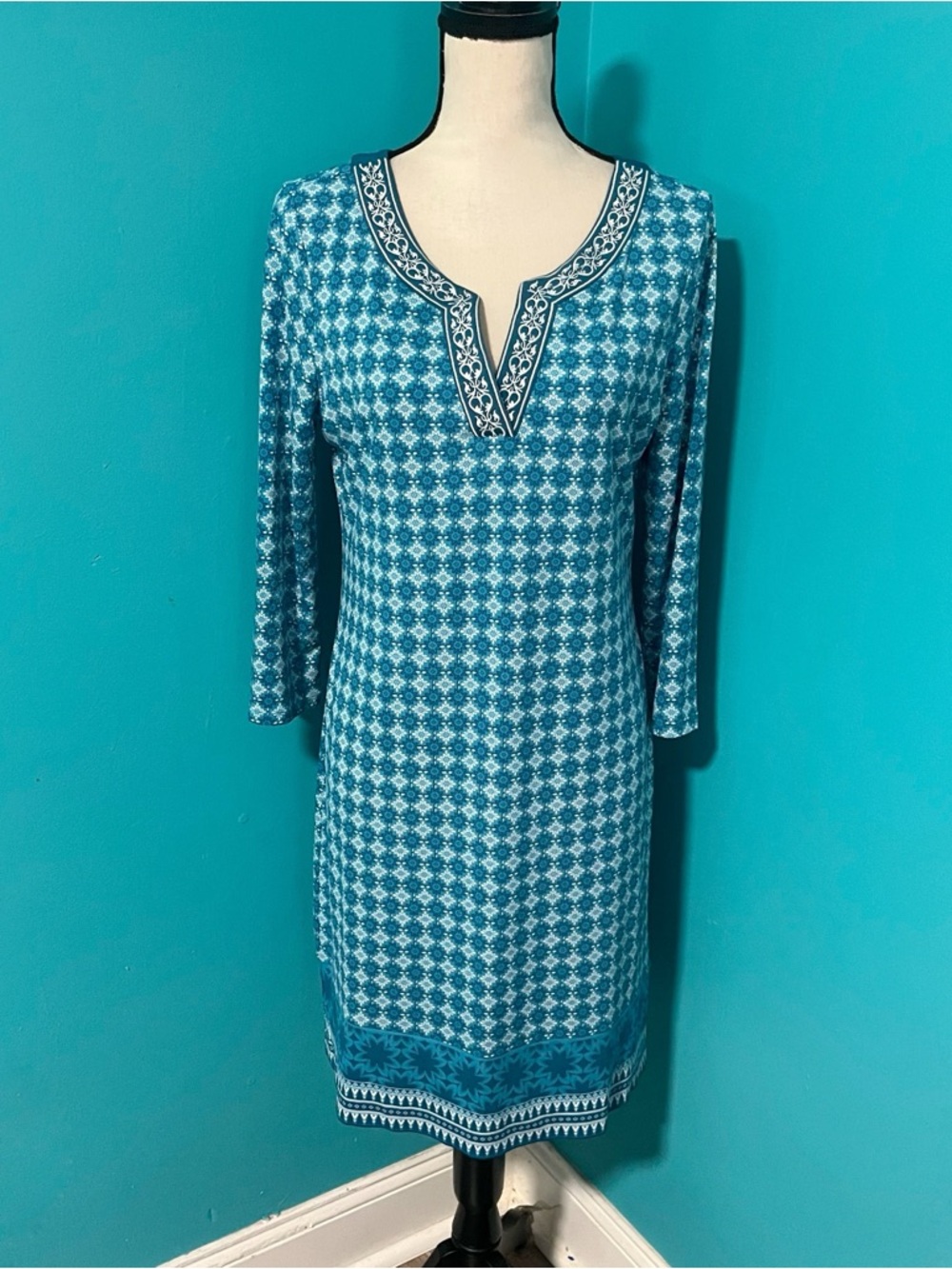 Magnolia Grace M Blue White Floral Casual Shift Dress